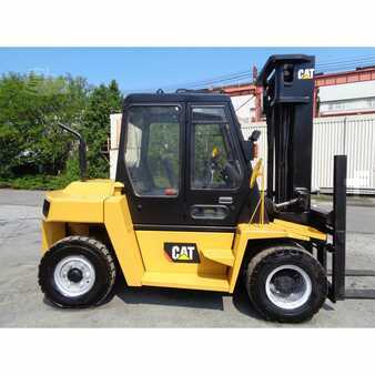 Carretilla elevadora diésel 2004  CAT Lift Trucks dp70 (1)