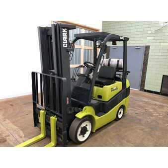 Propane Forklifts 2014  Clark c25cl (4)