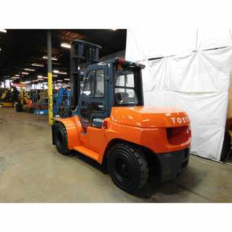 Diesel Forklifts 2011  Toyota 7fdu80 (14)