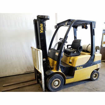 Propane Forklifts 2010  Yale glp050 (1)
