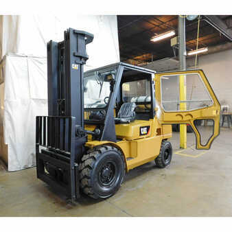 Carretilla elevadora GLP 2006  CAT Lift Trucks gp45k (8)