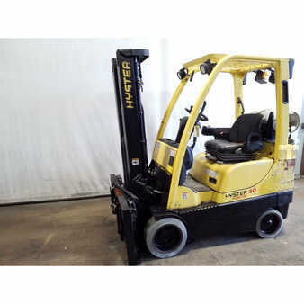 Propane Forklifts 2011  Hyster s40fts (1)