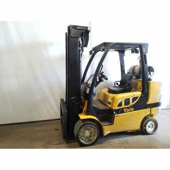 Carretilla elevadora GLP 2008  Yale glc100vx (1)