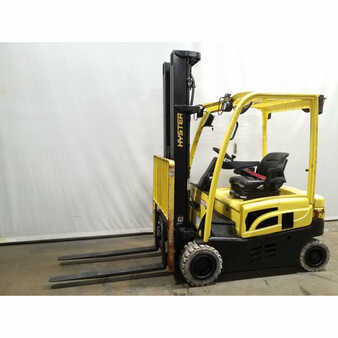 4 Wheels 2014  Hyster j40xnt (1)