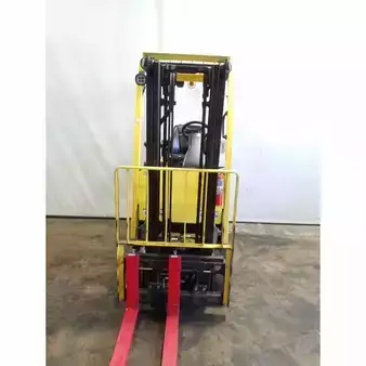 Montacargas Eléctrico (4 ruedas) 2013  Hyster E30XN (4)