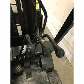Propane Forklifts 2005  Mitsubishi fgc30k (10)