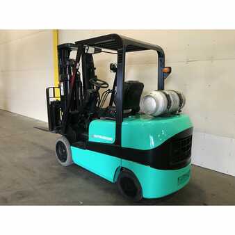 Propane Forklifts 2005  Mitsubishi fgc30k (5)