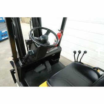 Propane Forklifts 2003  Yale glc030 (7)