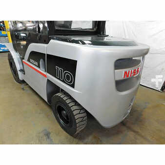 Carretilla elevadora diésel 2011  Nissan pfd110y (10)