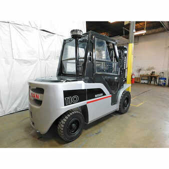 Carretilla elevadora diésel 2011  Nissan pfd110y (3)