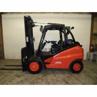 Propane Forklifts 2006  Linde  (1)
