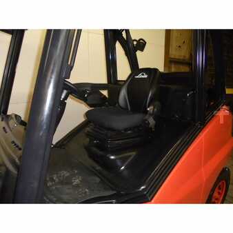 Propane Forklifts 2006  Linde  (9)