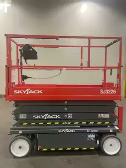 4-Wheel Electric 2026  Skyjack sj3226 (1)