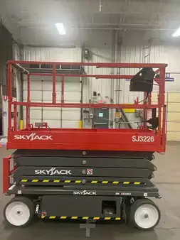 4-Wheel Electric 2026  Skyjack sj3226 (5)