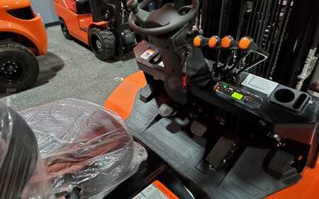 Diesel Forklifts 2025  Viper fd35 (11)