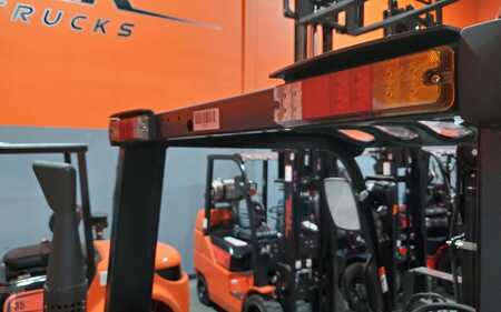 Diesel Forklifts 2025  Viper fd35 (8)