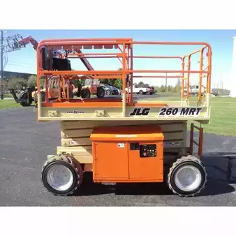 Rough Terrain Forklifts 2008  JLG 260mrt (1)