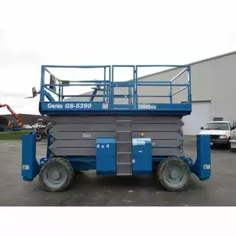 Montacargas Todo Terreno - Genie gs5390rt (1)