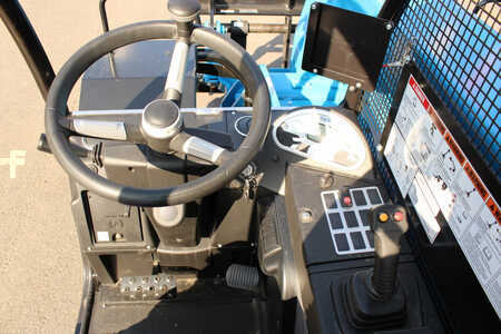 Manipulador Telescópico fijo 2023  Genie gth5519 (10)