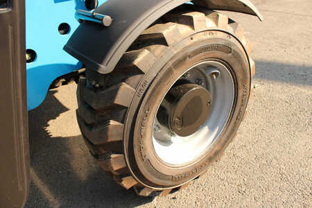 Manipulador Telescópico fijo 2023  Genie gth5519 (14)