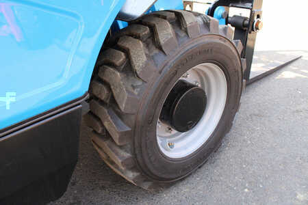 Manipulador Telescópico fijo 2023  Genie gth5519 (17)