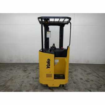 Reach Trucks 2006  Yale  (4)