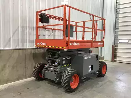 Montacargas Todo Terreno 2023  Skyjack sj6832rt (3)