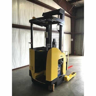 Reach Trucks 2011  Hyster  (2)