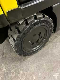 4 Wheels 2013  Hyster e60xn (12)