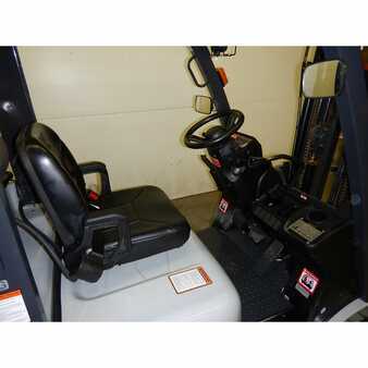 Propane Forklifts 2006  Nissan  (6)