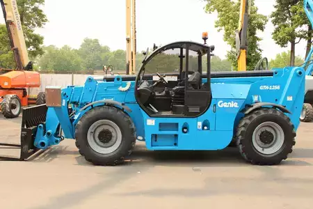 Telehandler Fixed 2017  Genie gth1256 (2)