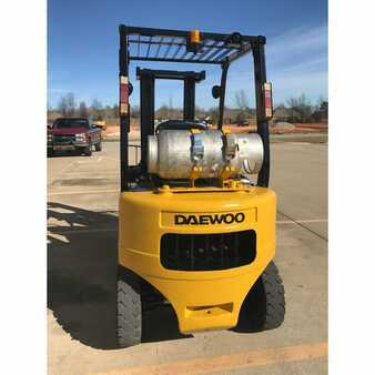 Propane Forklifts 2003  Yale g20e-3 (6)