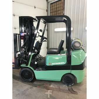 Propane Forklifts 2003  Mitsubishi fgc25k (1)