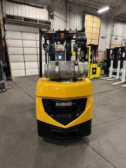 Propane Forklifts 2020  CAT Lift Trucks FGC33N (22)