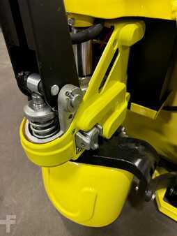 Electric Pallet Jacks 2025  Dewalt  (6)