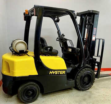 Propane Forklifts 2012  Hyster h60ft (1) 
