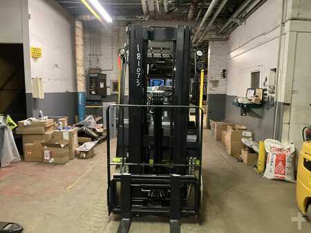Propane Forklifts 2023  Clark s25c (7)