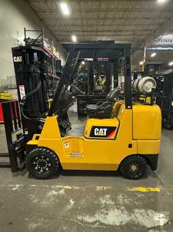 Propane Forklifts 2021  CAT Lift Trucks FGC40K (1)