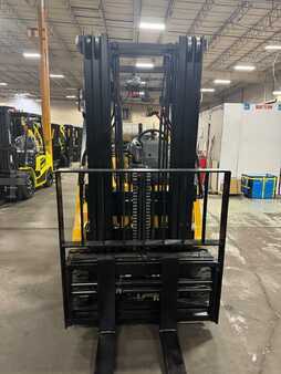 Propane Forklifts 2021  CAT Lift Trucks FGC40K (17)