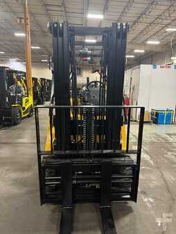 Propane Forklifts 2021  CAT Lift Trucks FGC40K (3)