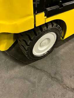 4 Wheels 2019  Yale ERC120VHN (27)