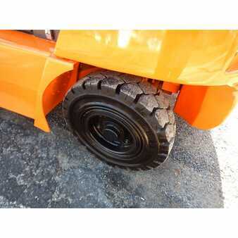 Diesel Forklifts 2009  Doosan  (6)