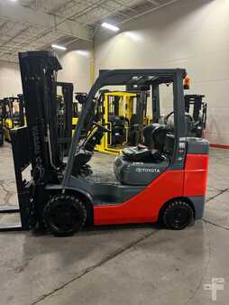 Propane Forklifts 2022  Toyota 8FGCU32 (1)