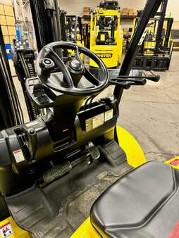 Propane Forklifts 2018  Yale GLP060VX (15)