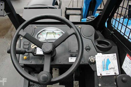 Telehandler Fixed 2015  Genie gth844 (12)