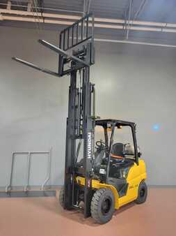 Propane Forklifts 2023  Hyundai 25L-9A (19) 