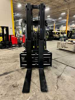 Propane Forklifts 2019  Yale GLC120SVXN (13)