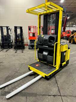 Vertical order pickers 2015  Yale OS030 (11)