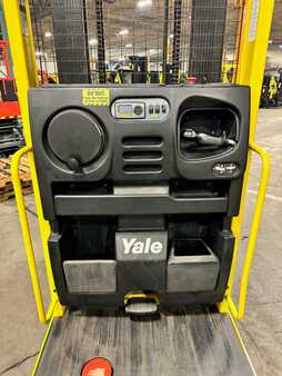 Vertical order pickers 2015  Yale OS030 (16)
