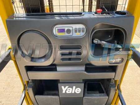 Vertical order pickers 2015  Yale OS030 (4) 